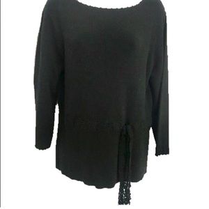 Crochet Scallop detail neck & sleeve Top Black